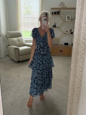 Cinq a sept women’s Graphic Cosmos Grizzo Maxi Dress